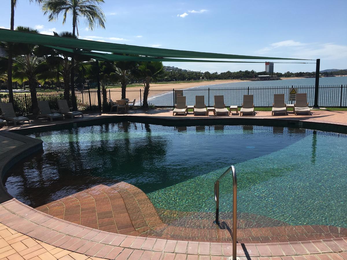 Mariners North Holiday Apartments Townsville Exterior foto