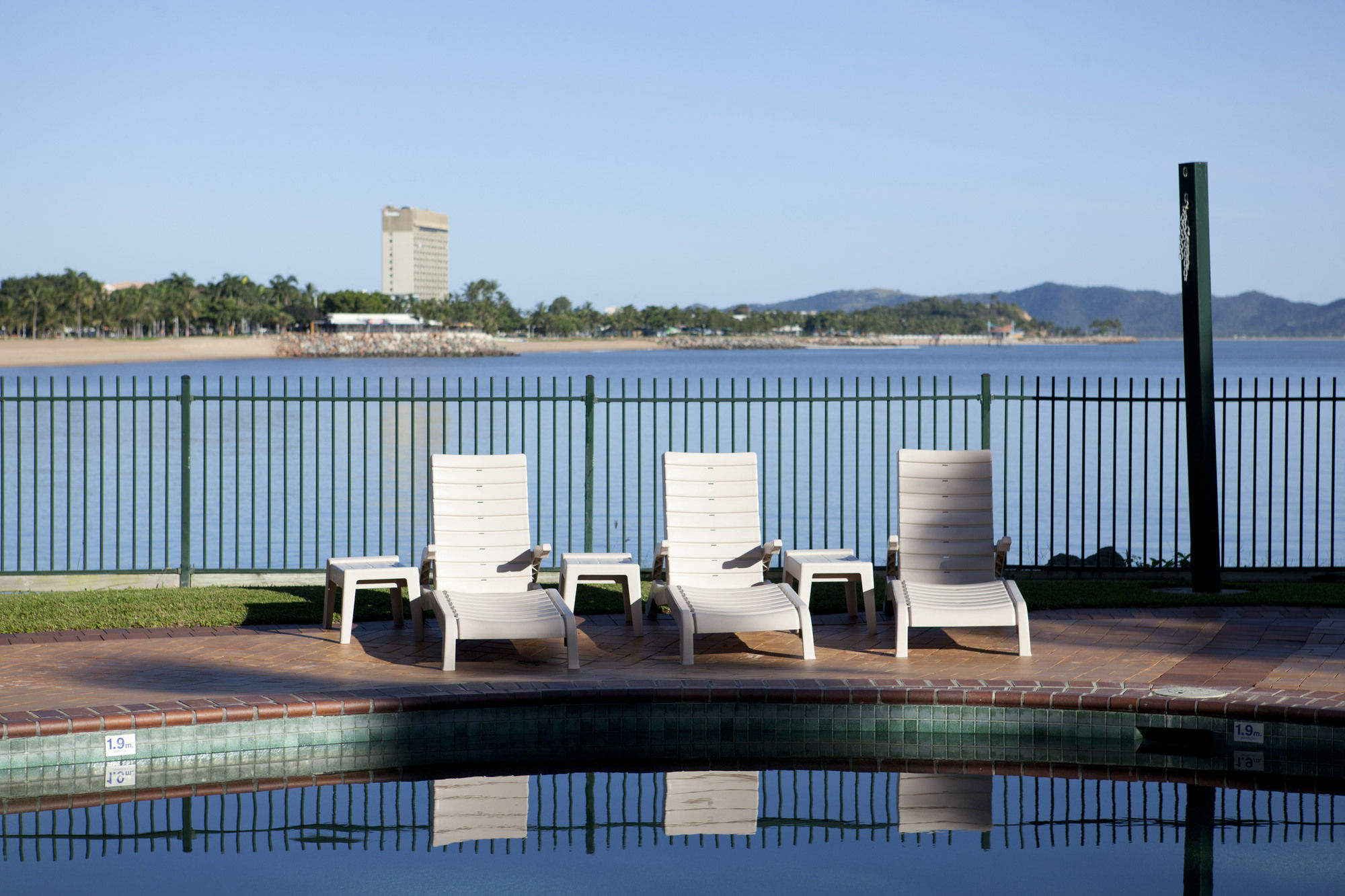 Mariners North Holiday Apartments Townsville Exterior foto